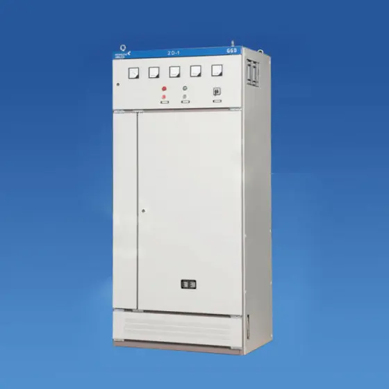 What are the key features of GGD AC low voltage switchgear?